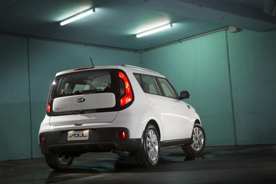  Kia Soul 2016 года  (AU) (фото 2 из 5)